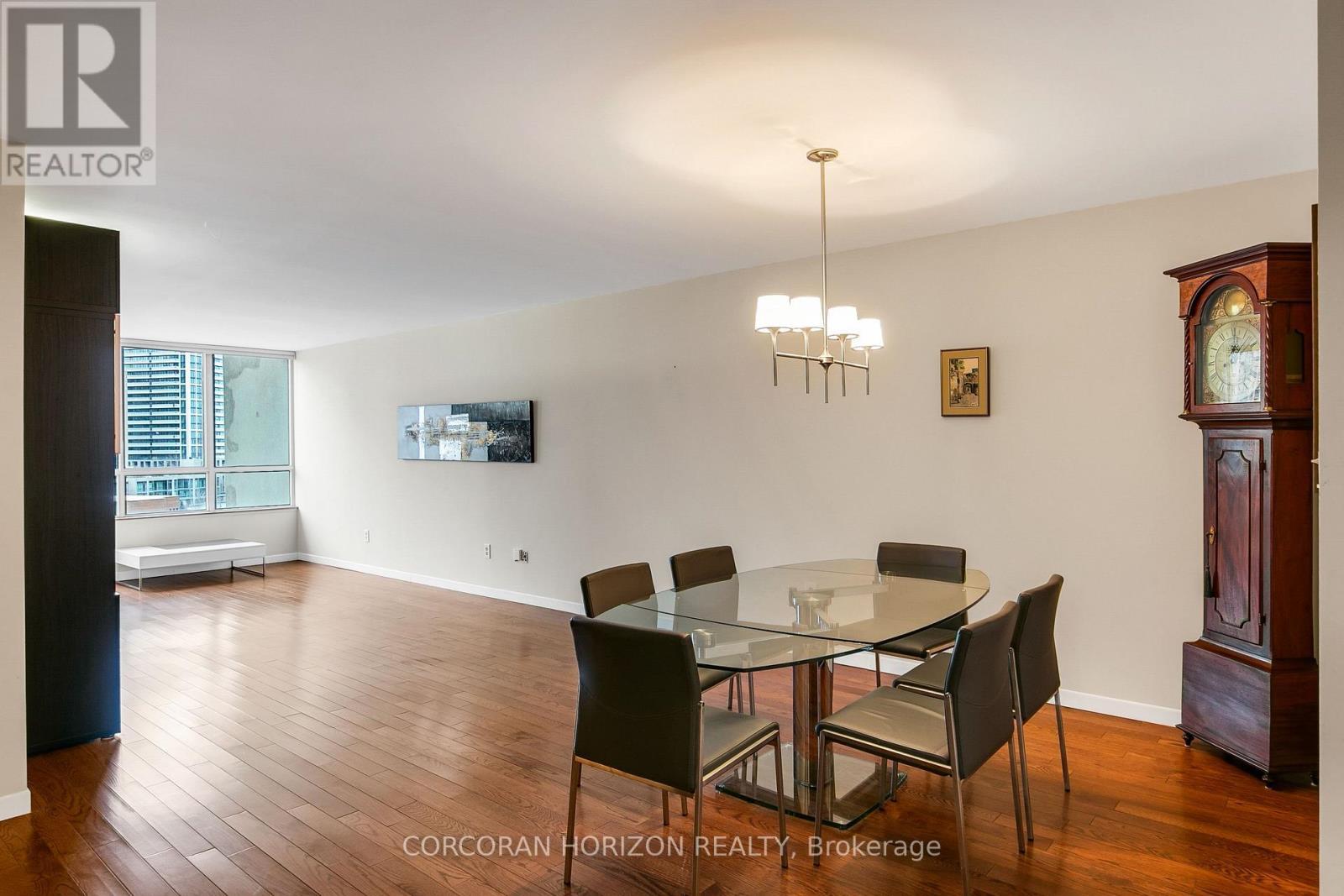 1001 - 5444 Yonge Street, Toronto, ON - Indoor Photo Showing Dining Room