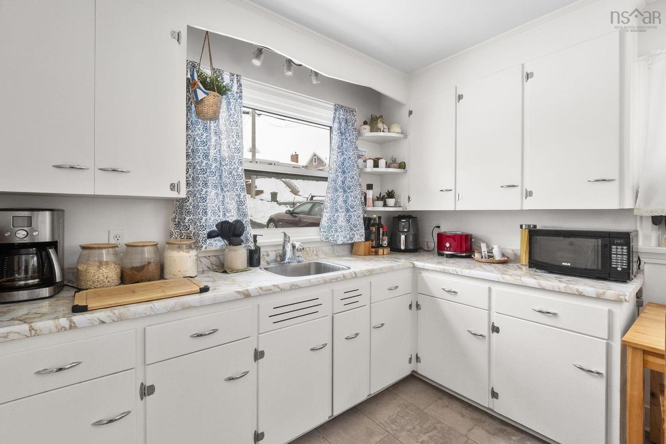 27 Chittick Avenue, Dartmouth, NS