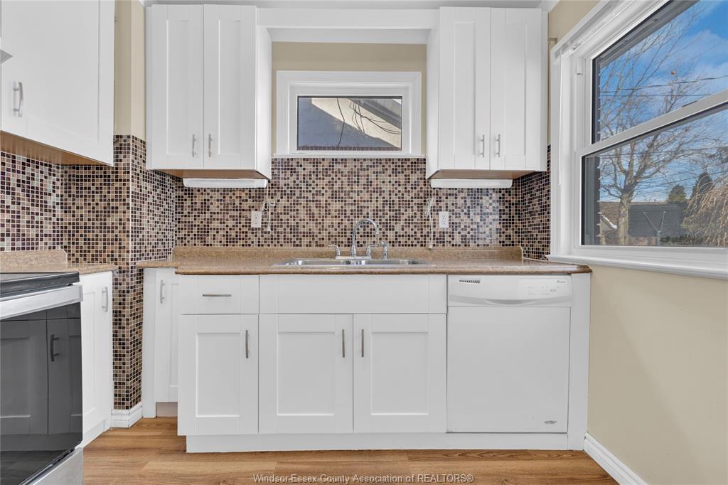 1006 Pillette, Windsor, ON