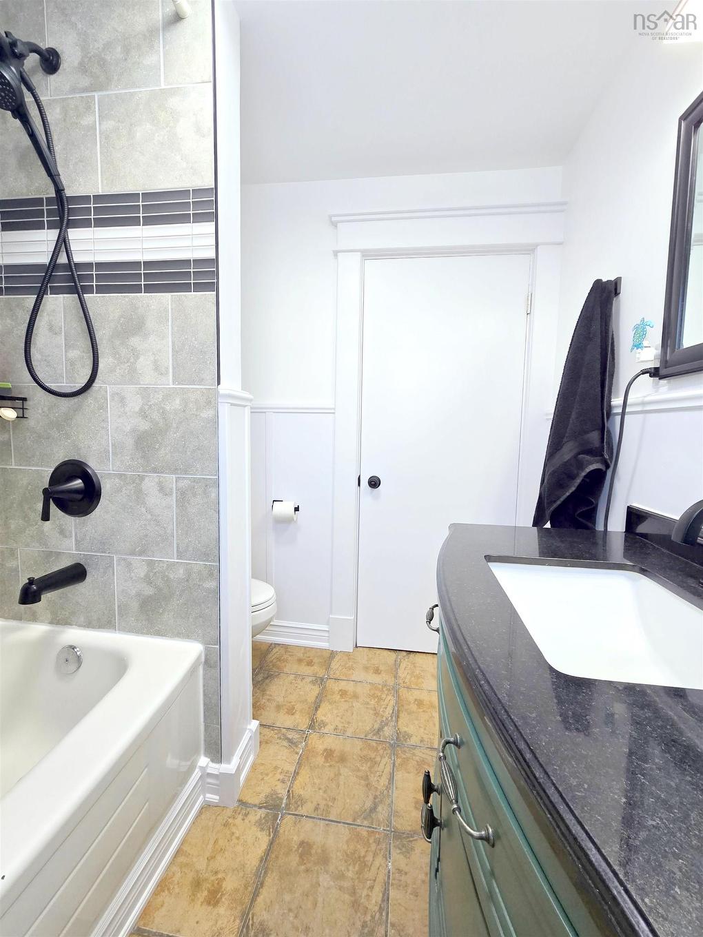 34 Dale Street, Amherst, NS