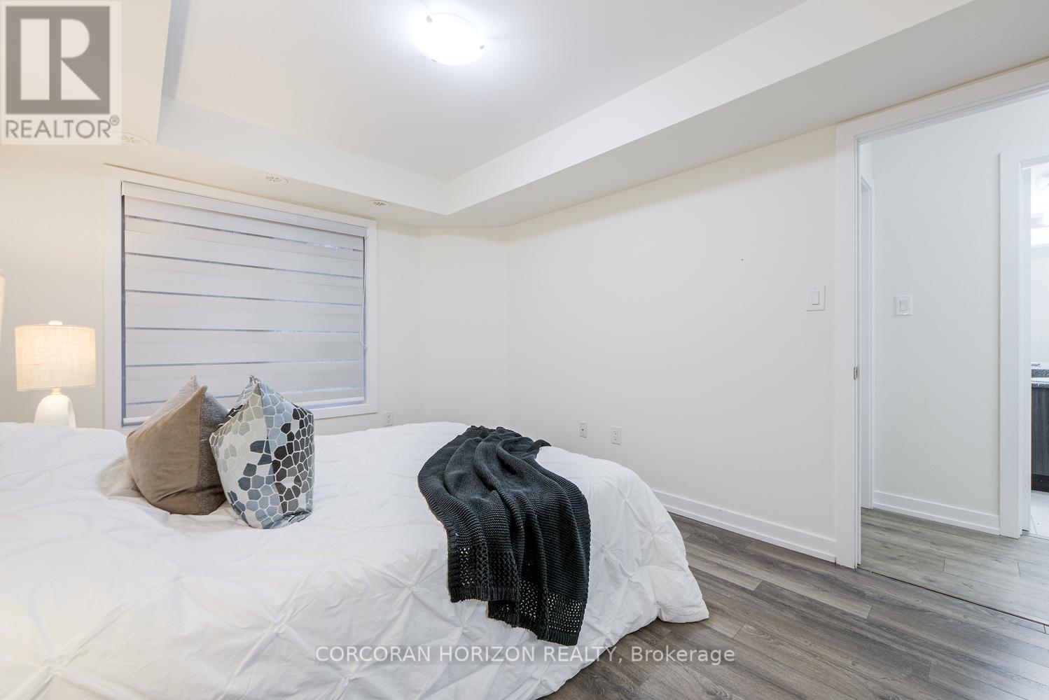 70 - 2315 Sheppard Avenue W, Toronto, ON - Indoor Photo Showing Bedroom