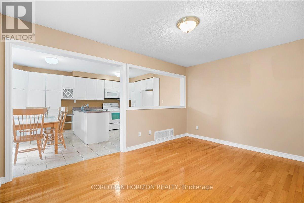 312 Harvie Road, Barrie, ON - Indoor Photo Showing Other Room
