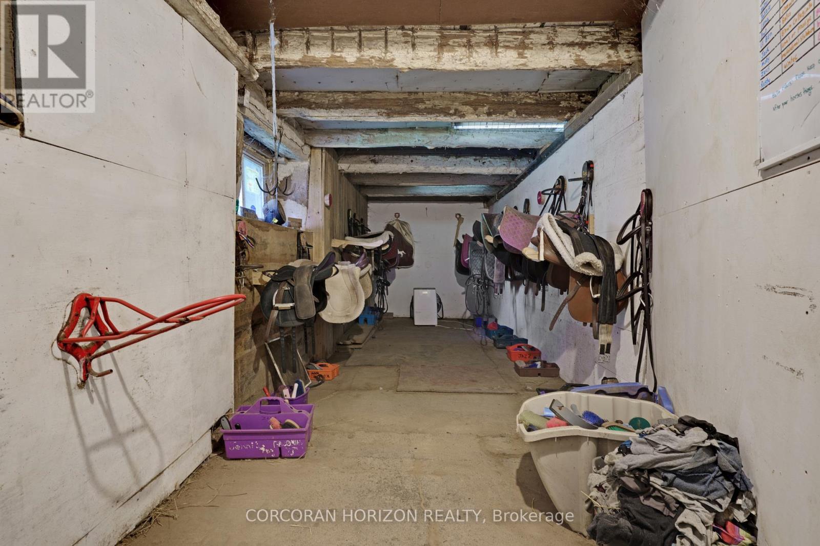 1374 5Th Concession Road W, Hamilton, ON