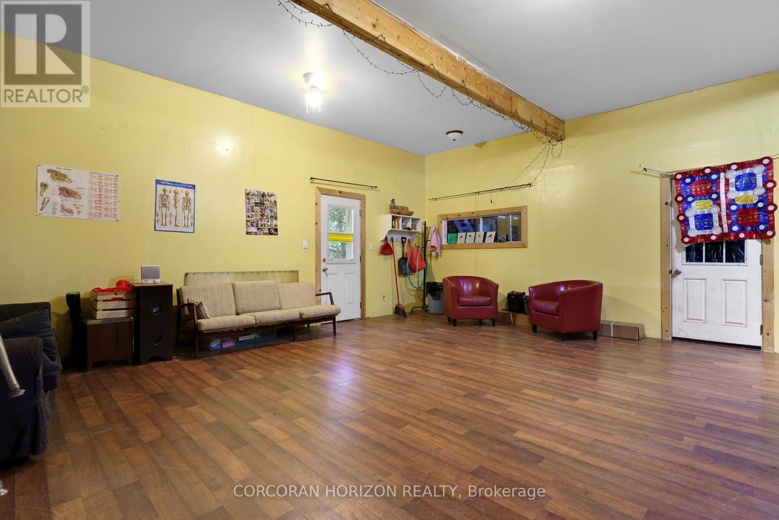 1374 5Th Concession Road W, Hamilton, ON