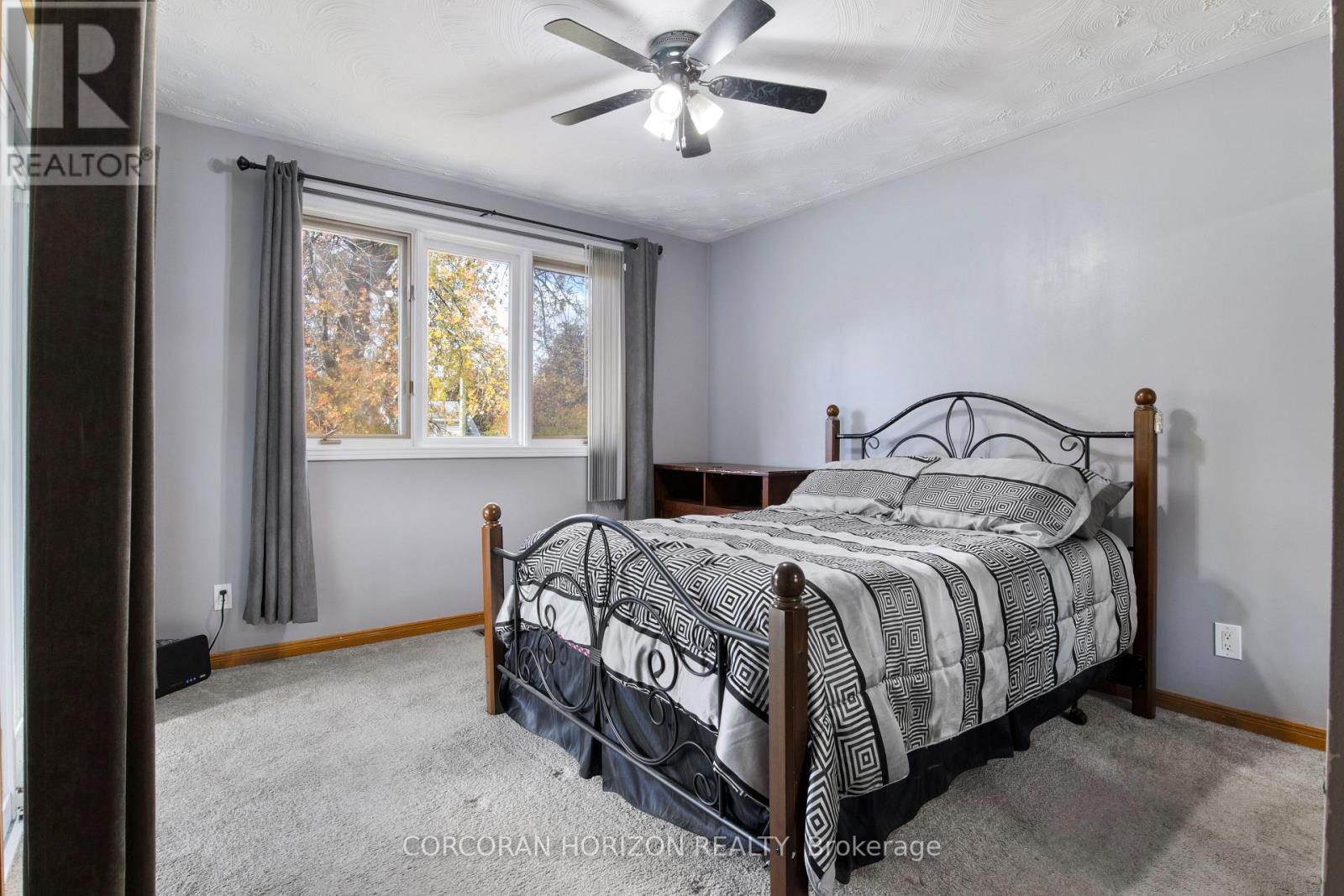 43 Middleton Street, Cambridge, ON - Indoor Photo Showing Bedroom