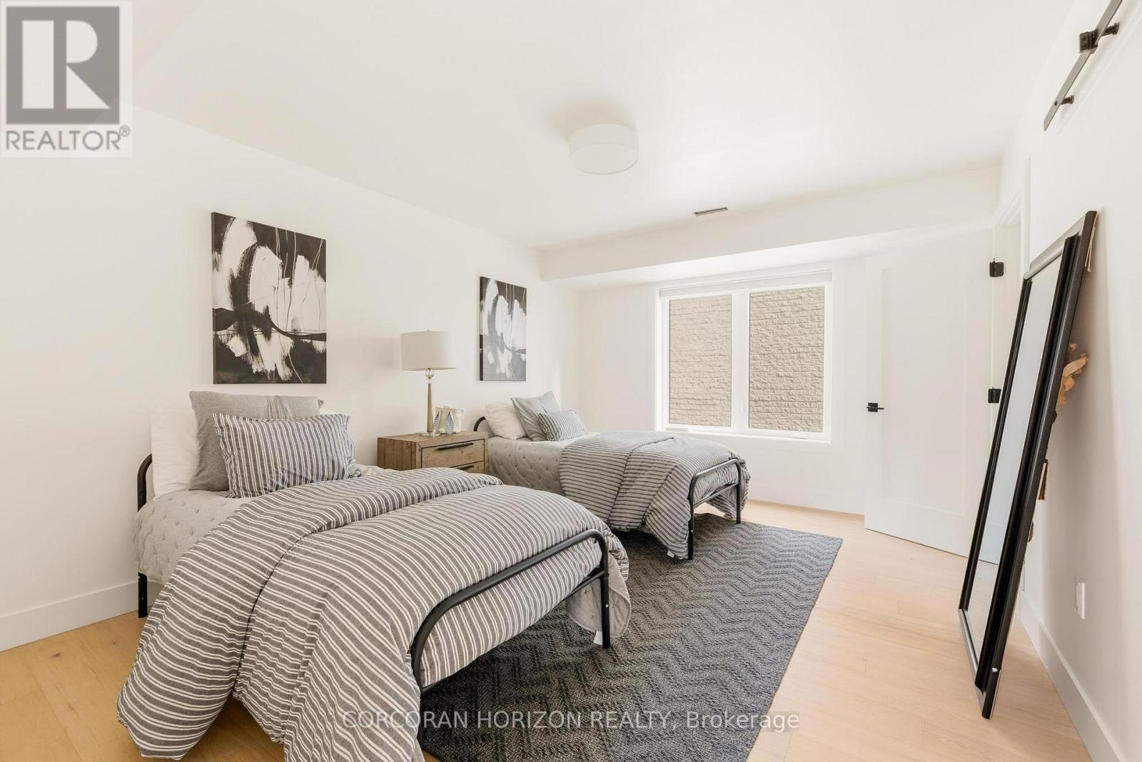 95 William Street W, Waterloo, ON - Indoor Photo Showing Bedroom