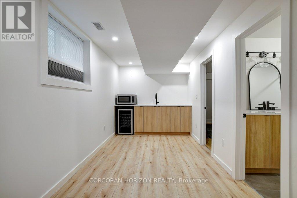 95 William Street W, Waterloo, ON - Indoor Photo Showing Other Room