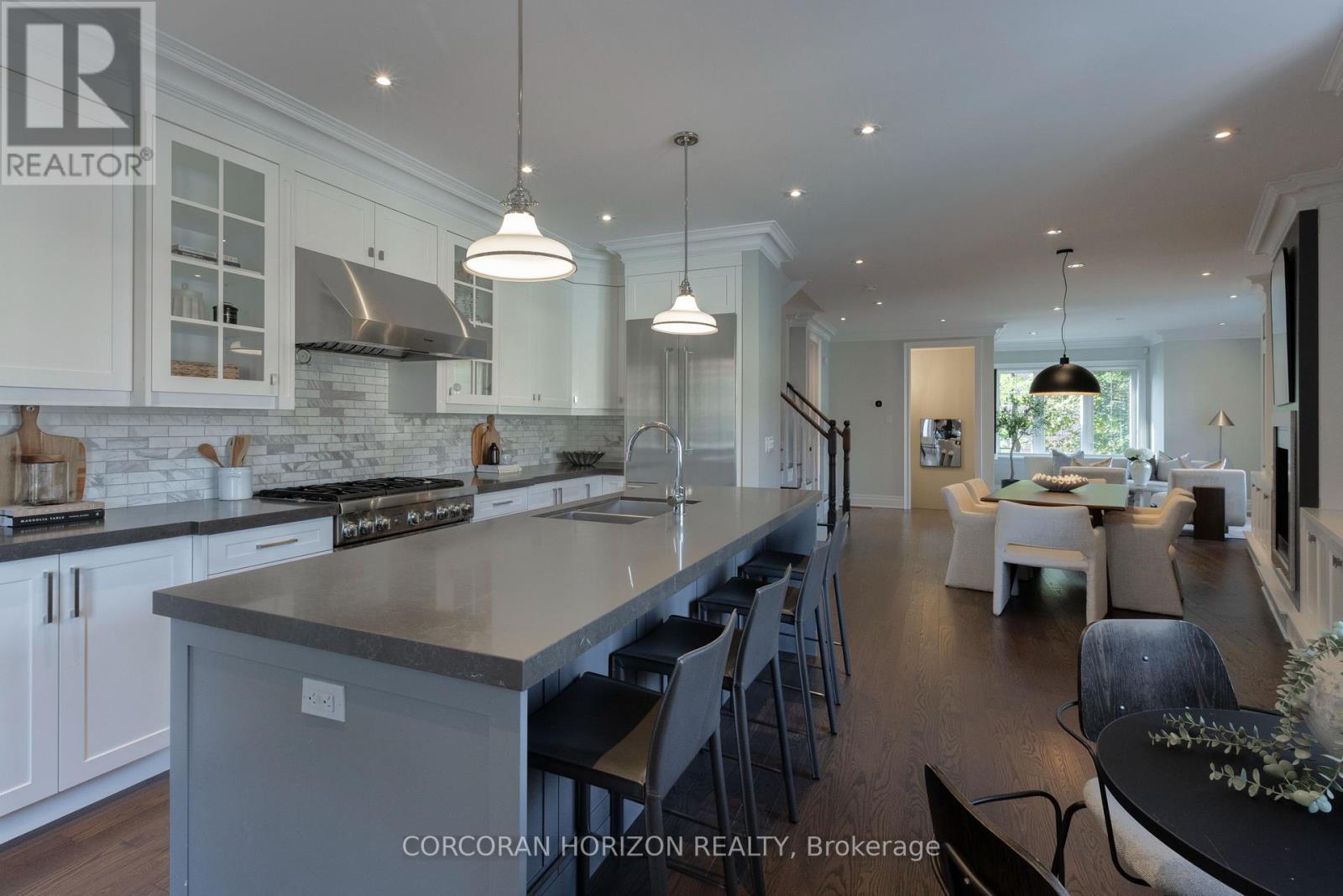 77 Rumsey Road, Toronto, ON - Indoor Photo Showing Kitchen With Upgraded Kitchen