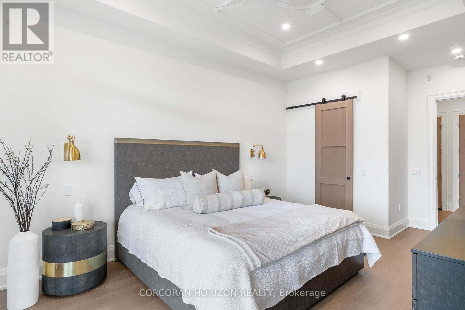 506 - 6523 Wellington 7 Road, Centre Wellington, ON - Indoor Photo Showing Bedroom