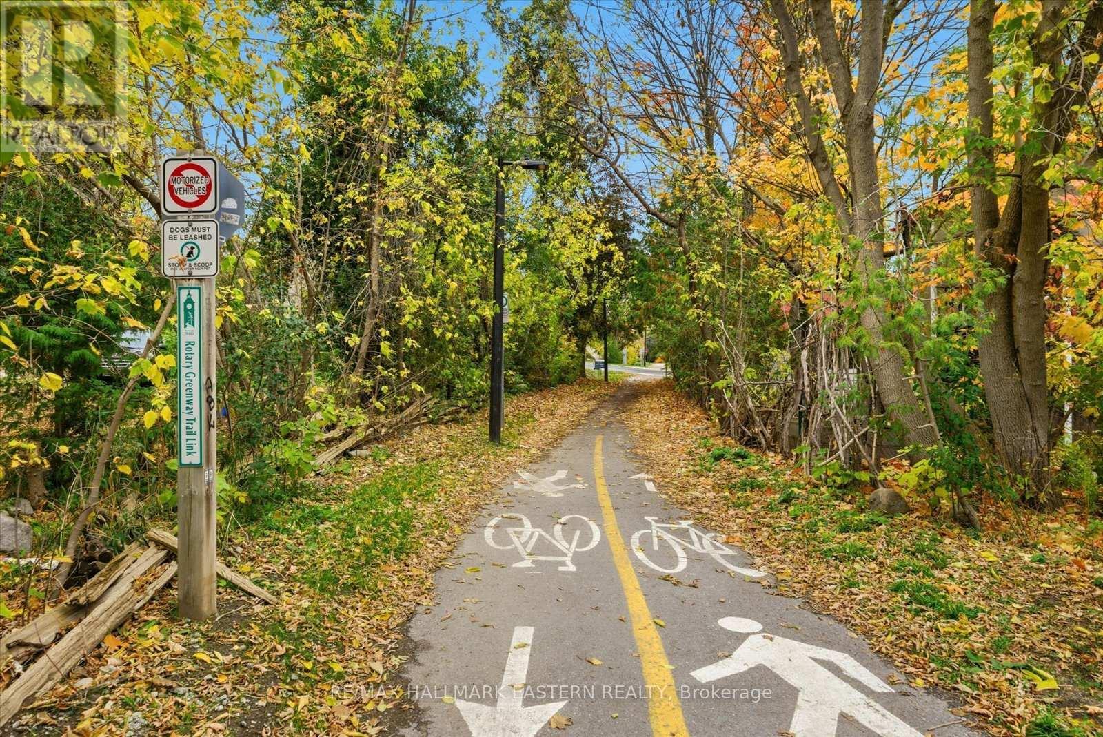 242 Dublin Street, Peterborough (Town Ward 3), ON - Outdoor With View