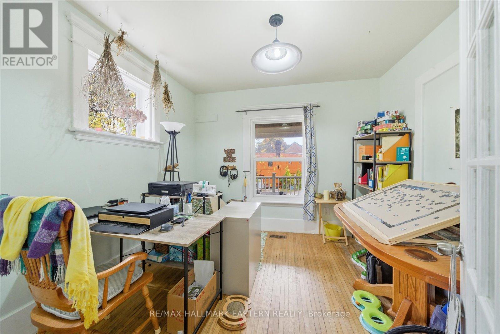 242 Dublin Street, Peterborough (Town Ward 3), ON - Indoor