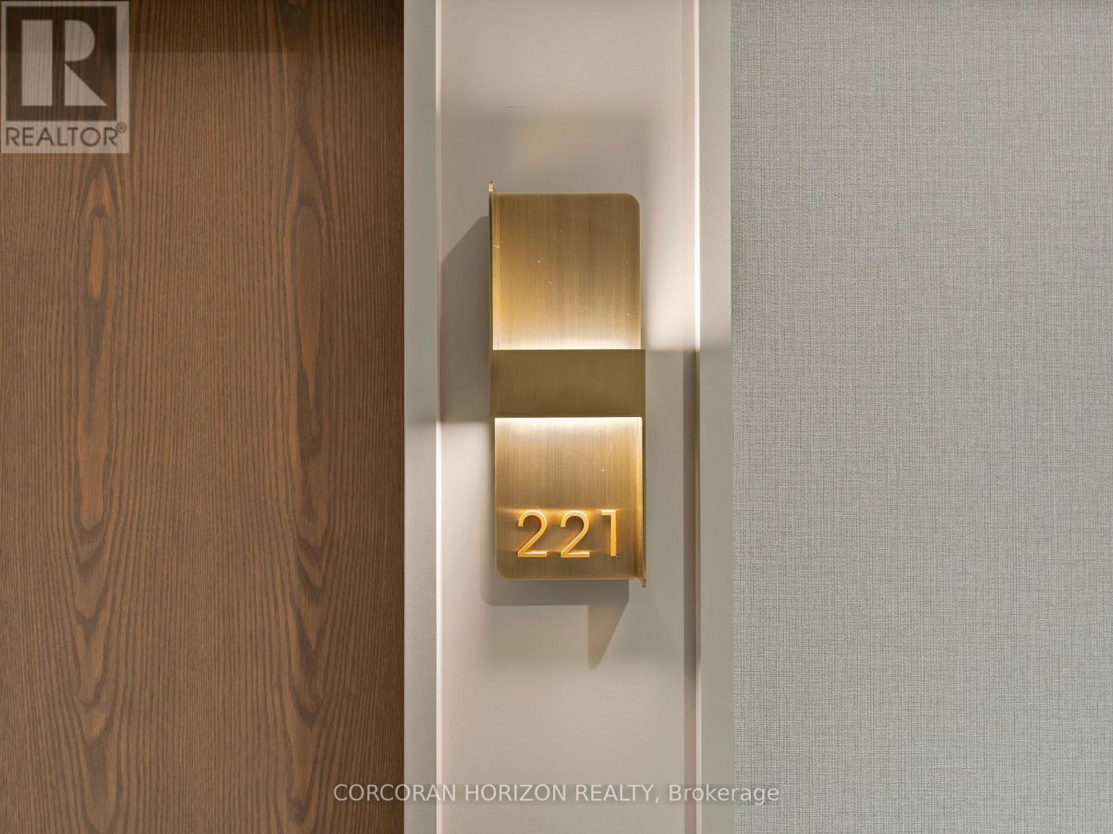 221 - 30 Inn On The Park Drive, Toronto, ON - Other