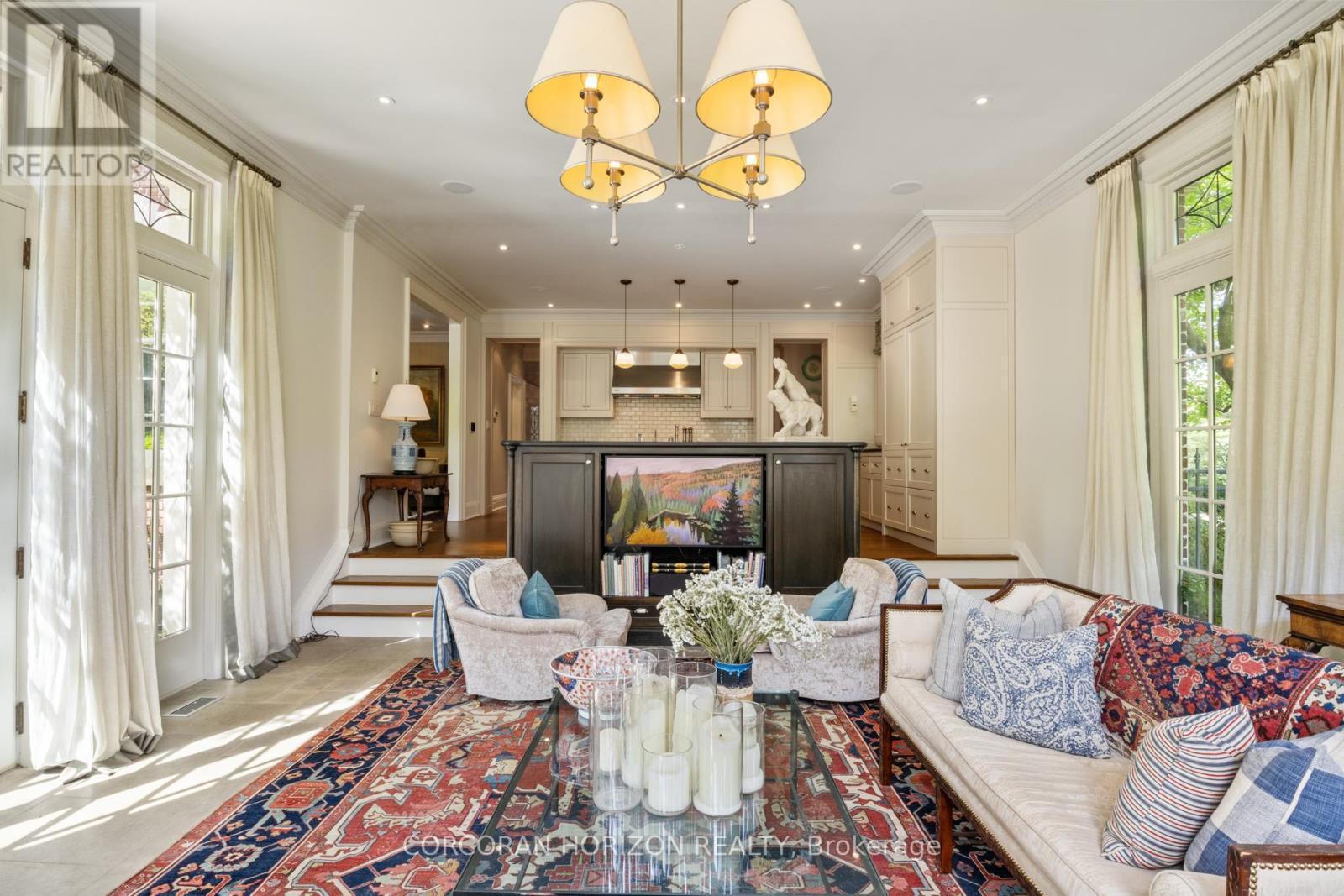 33 Salisbury Avenue, Cambridge, ON - Indoor Photo Showing Other Room