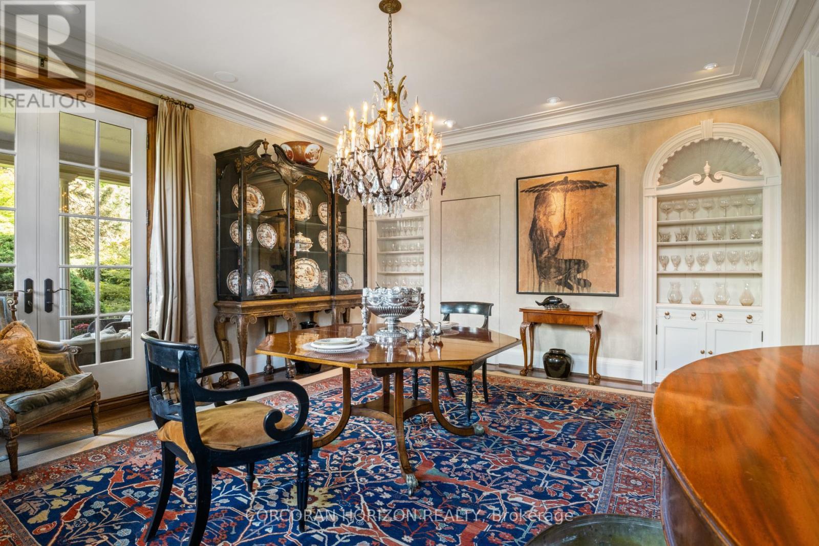 33 Salisbury Avenue, Cambridge, ON - Indoor Photo Showing Dining Room