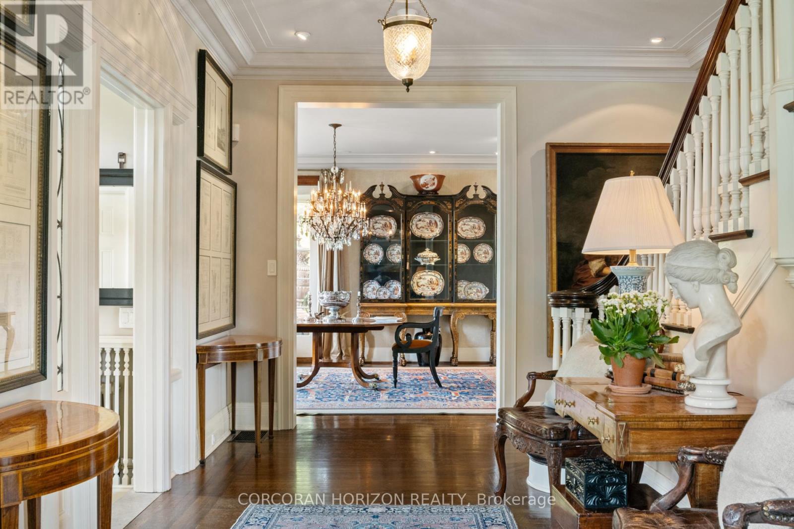 33 Salisbury Avenue, Cambridge, ON - Indoor Photo Showing Other Room