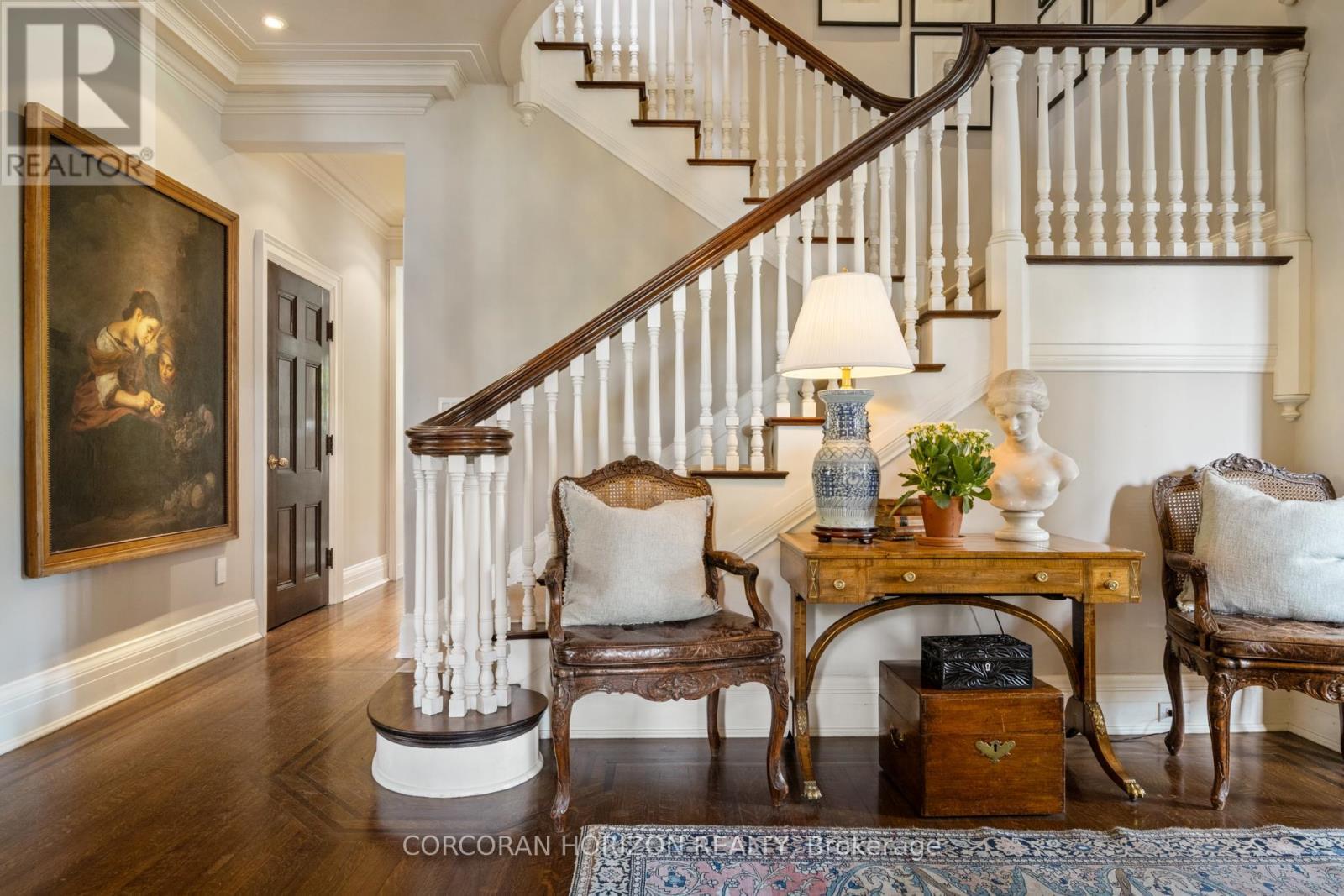 33 Salisbury Avenue, Cambridge, ON - Indoor Photo Showing Other Room