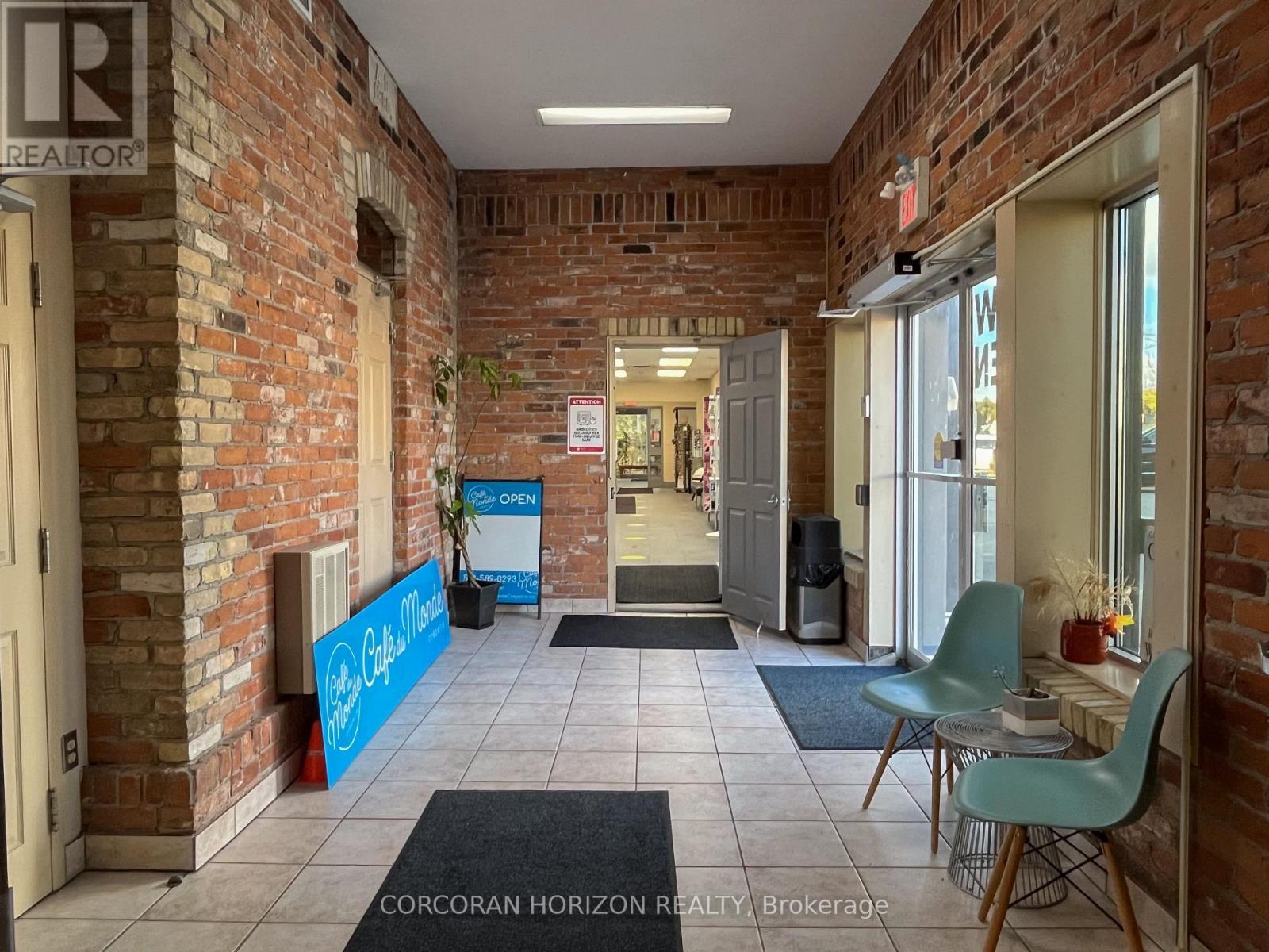 302 - 614 Coronation Boulevard, Cambridge, ON