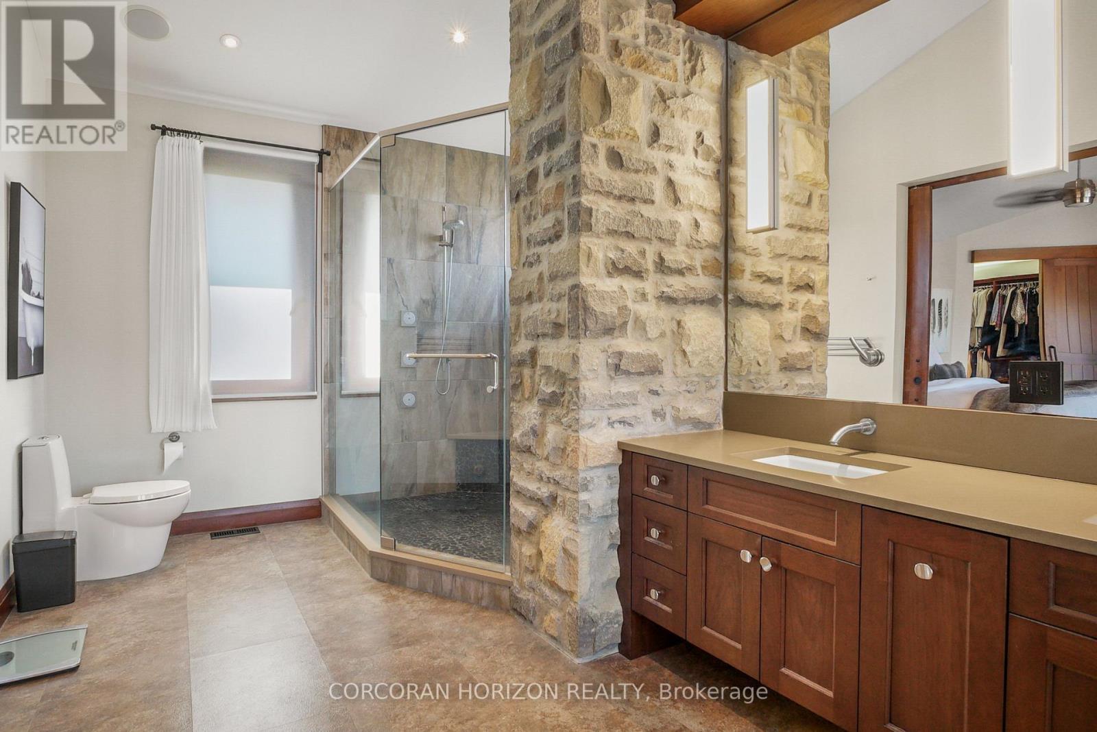 1546 Maryhill Road, Woolwich, ON - Indoor Photo Showing Bathroom