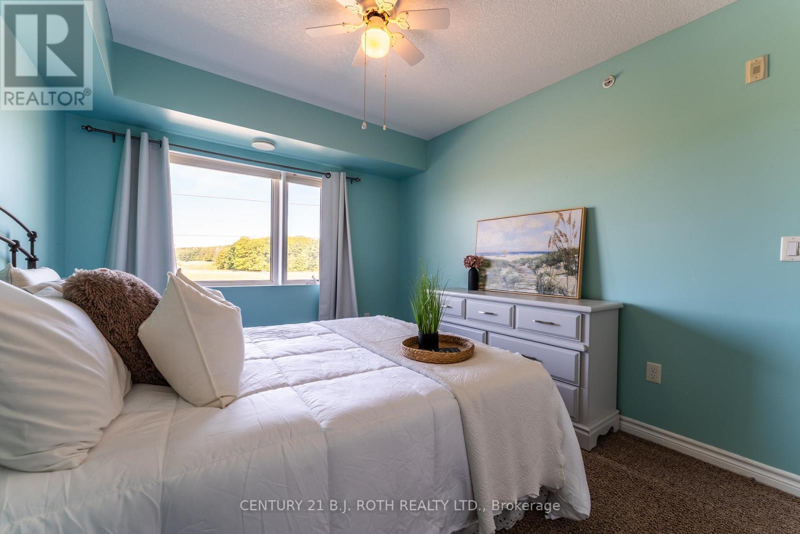 403 - 67 Kingsbury Square, Guelph, ON - Indoor Photo Showing Bedroom