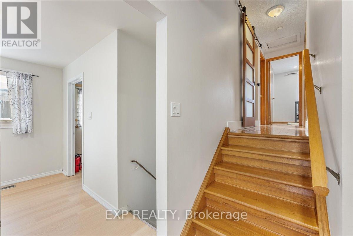 1165 Whitefield Drive, Peterborough (Otonabee Ward 1), ON - Indoor Photo Showing Other Room