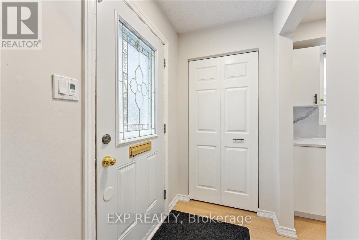 1165 Whitefield Drive, Peterborough (Otonabee Ward 1), ON - Indoor Photo Showing Other Room