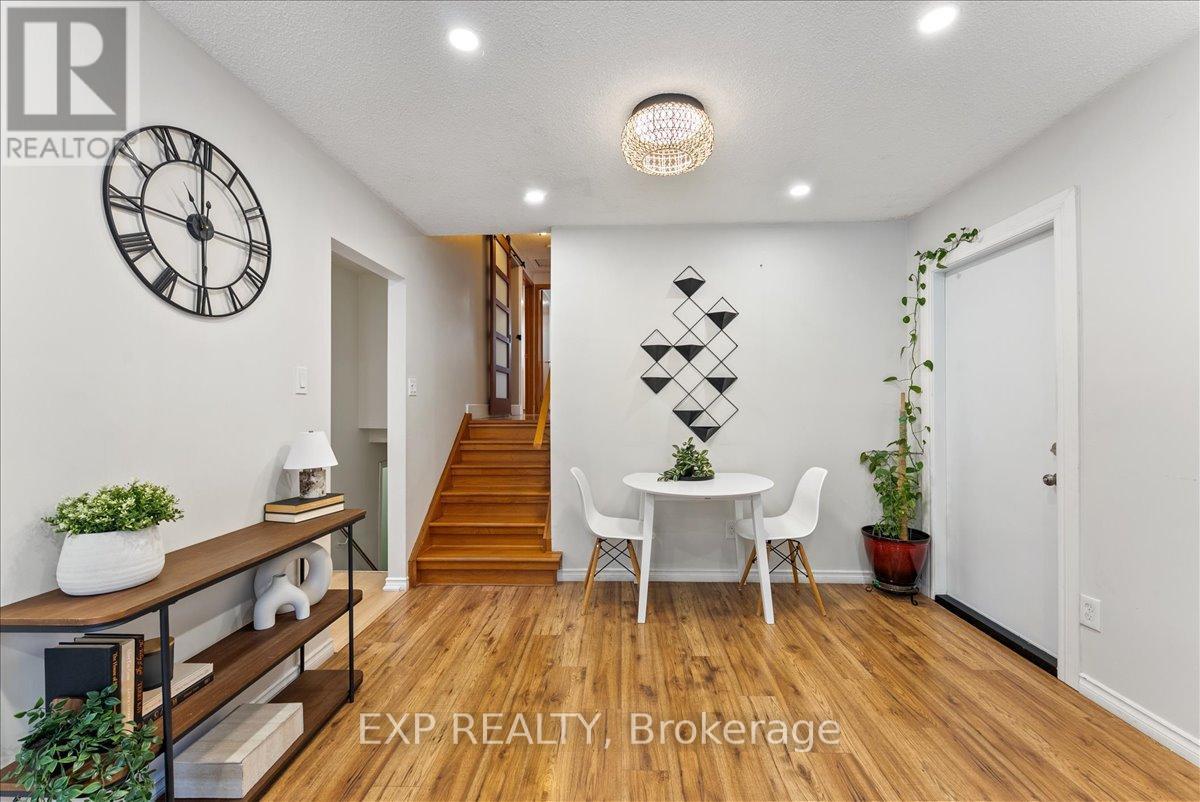 1165 Whitefield Drive, Peterborough (Otonabee Ward 1), ON - Indoor Photo Showing Dining Room