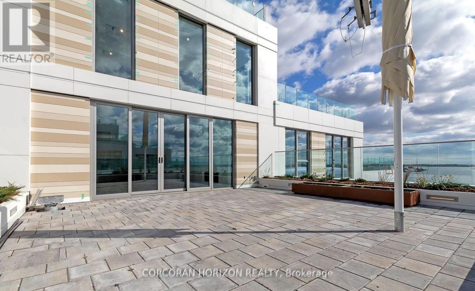 912 - 118 Merchants Wharf, Toronto, ON -