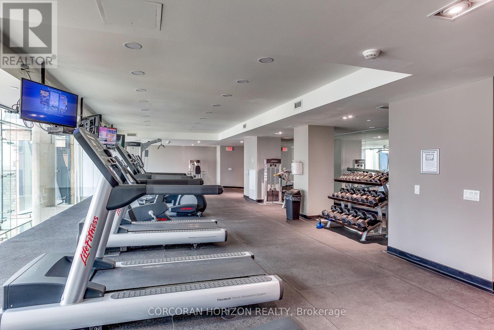 4601 - 224 King Street W, Toronto, ON - Indoor Photo Showing Gym Room