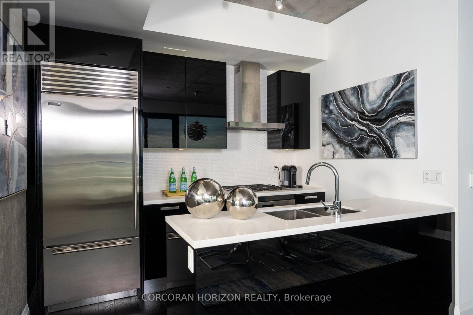 4601 - 224 King Street W, Toronto, ON - Indoor Photo Showing Kitchen With Double Sink With Upgraded Kitchen