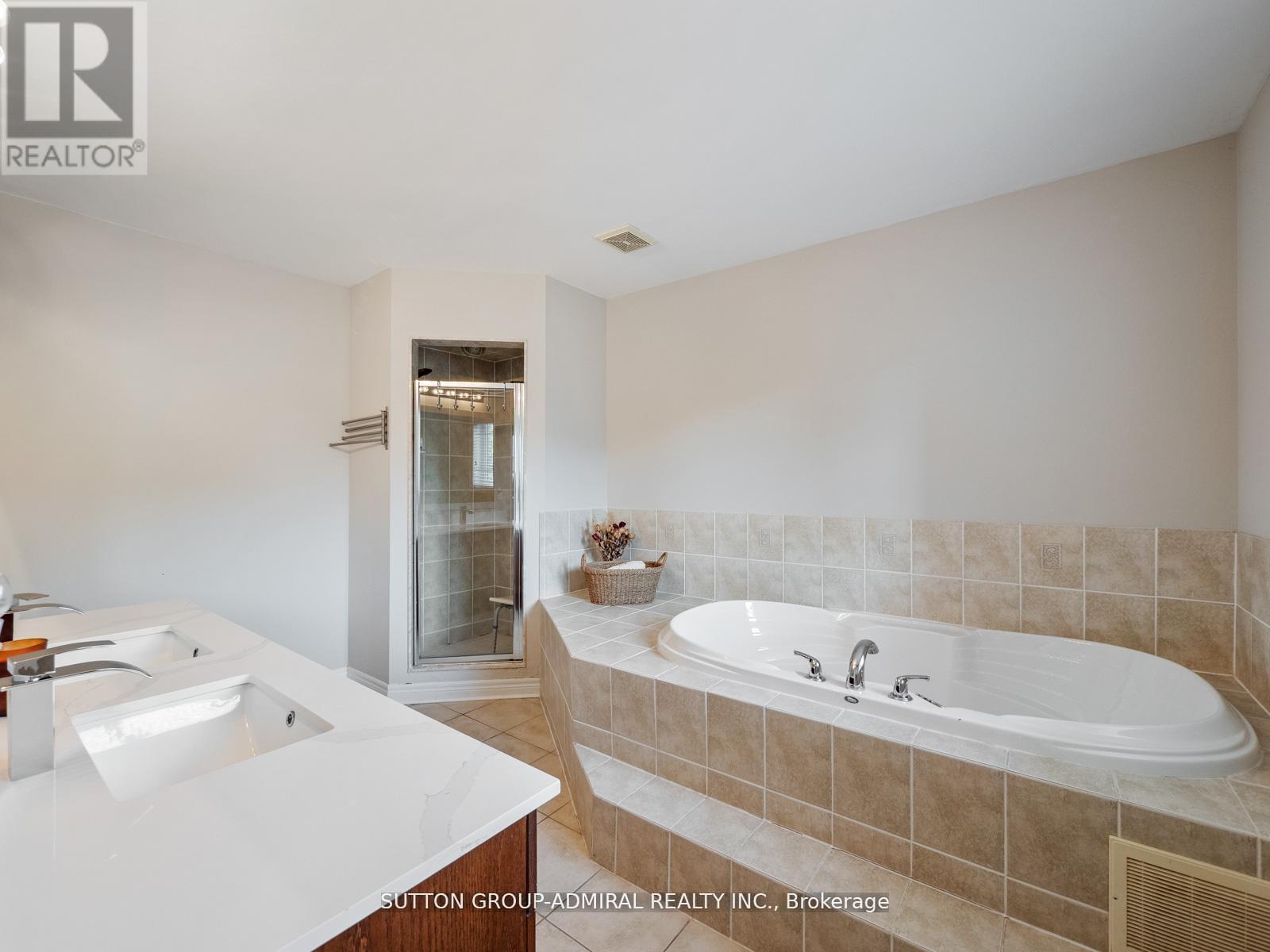 192 Chayna Crescent, Vaughan, ON - Indoor Photo Showing Bathroom