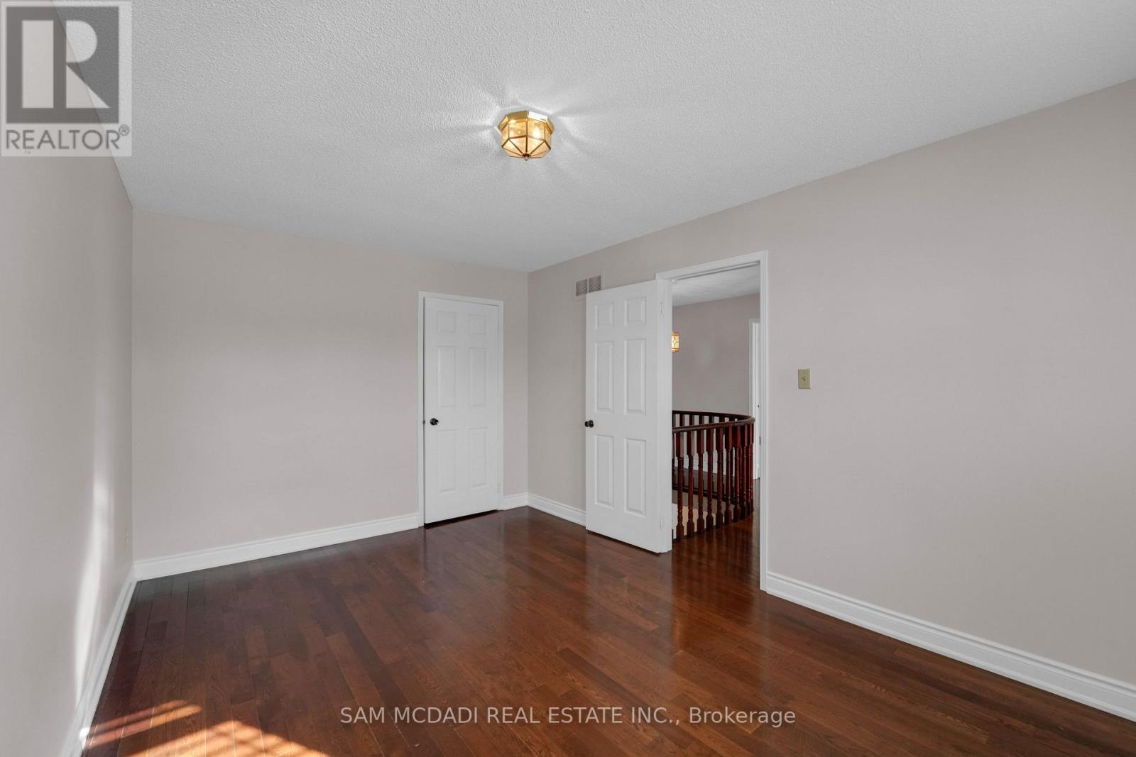 5275 Thornwood Drive, Mississauga, ON - Indoor Photo Showing Other Room