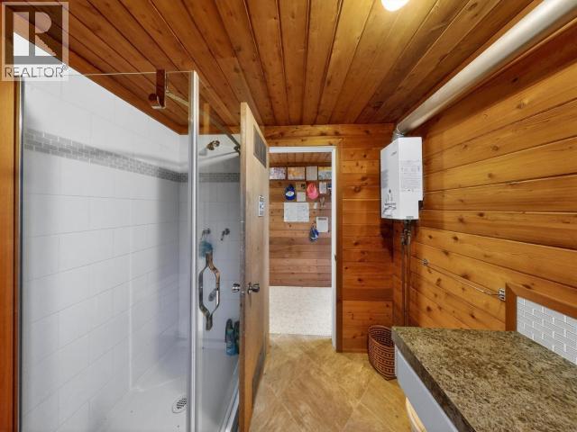 963 Spilsbury Drive, Savary Island, BC - Indoor