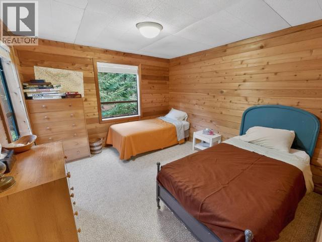 963 Spilsbury Drive, Savary Island, BC - Indoor Photo Showing Bedroom