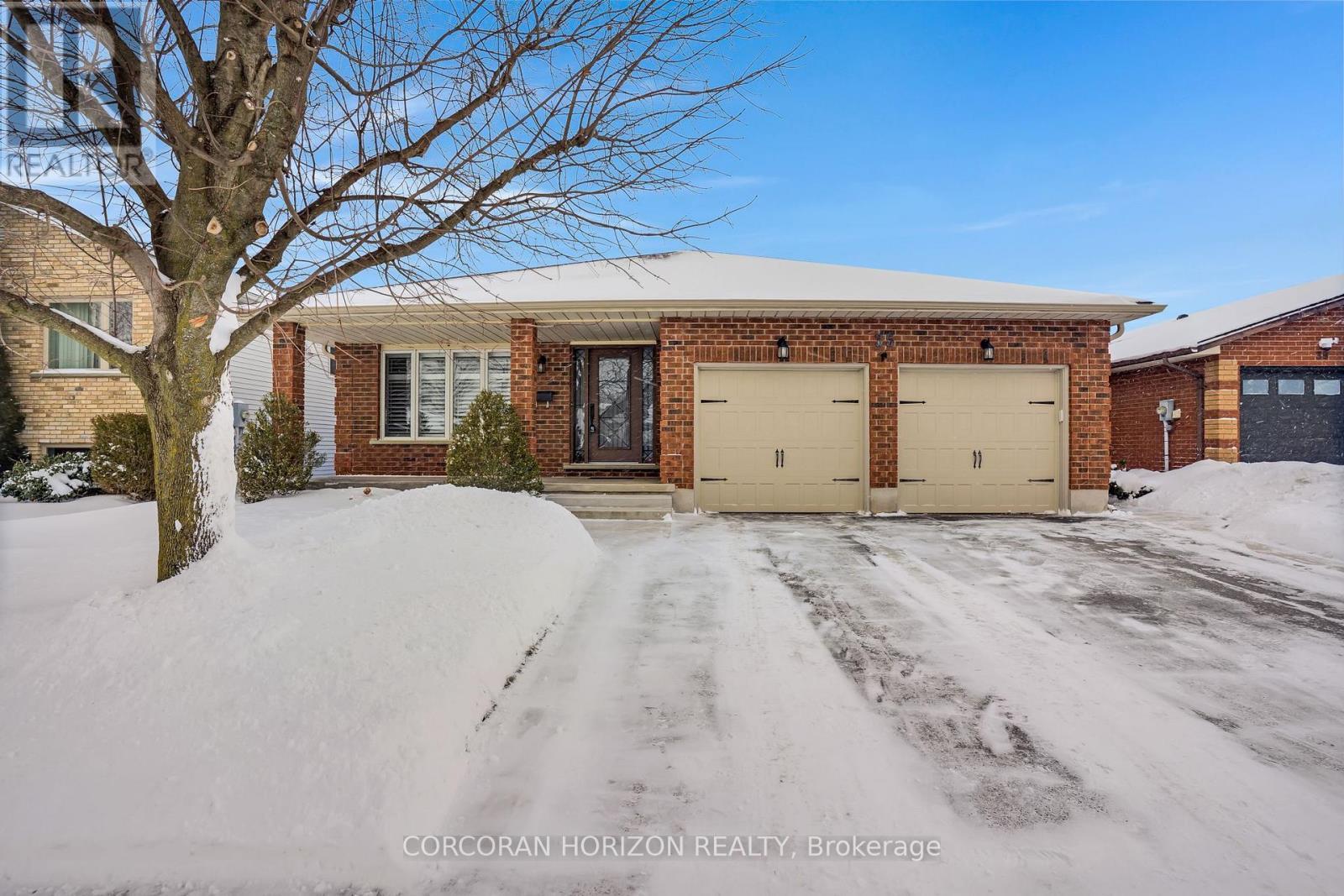 35 Southview Crescent, Cambridge, ON - Outdoor