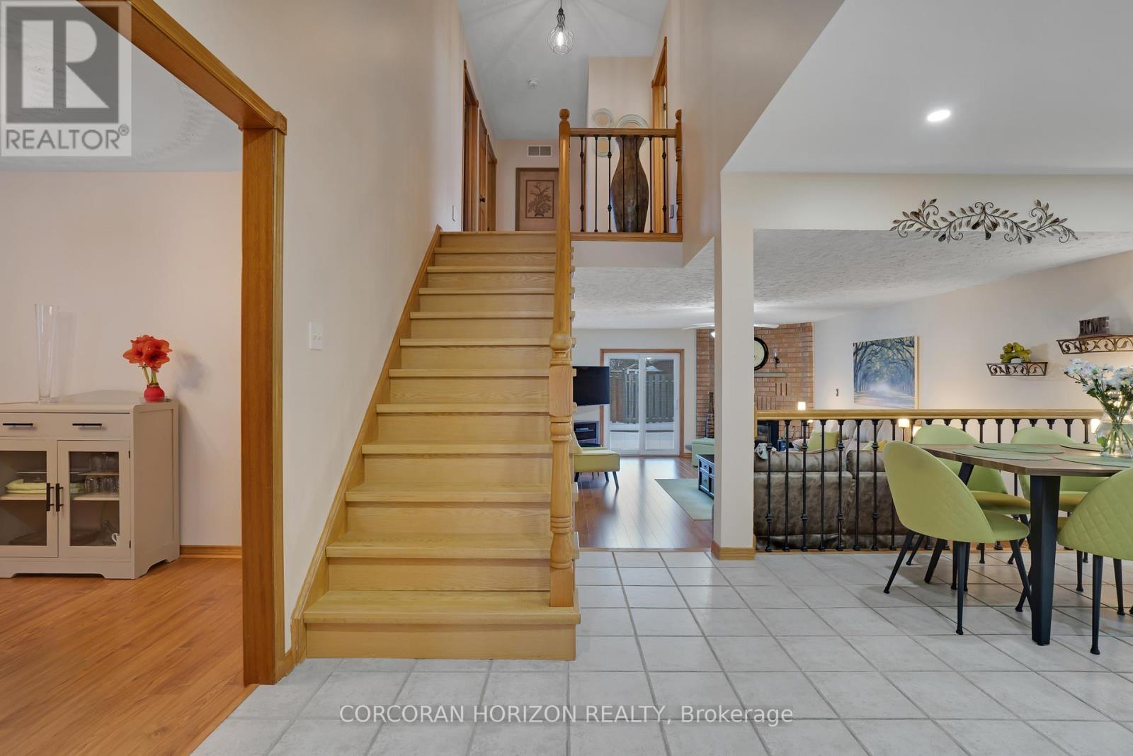 35 Southview Crescent, Cambridge, ON - Indoor Photo Showing Other Room