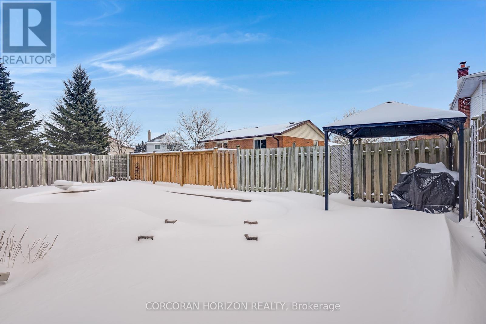 35 Southview Crescent, Cambridge, ON - Outdoor