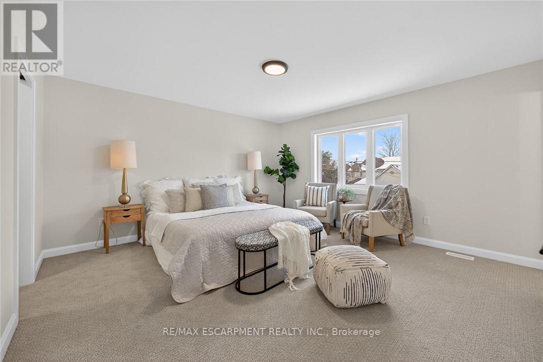 45 B Howard Street, Haldimand, ON - Indoor Photo Showing Bedroom