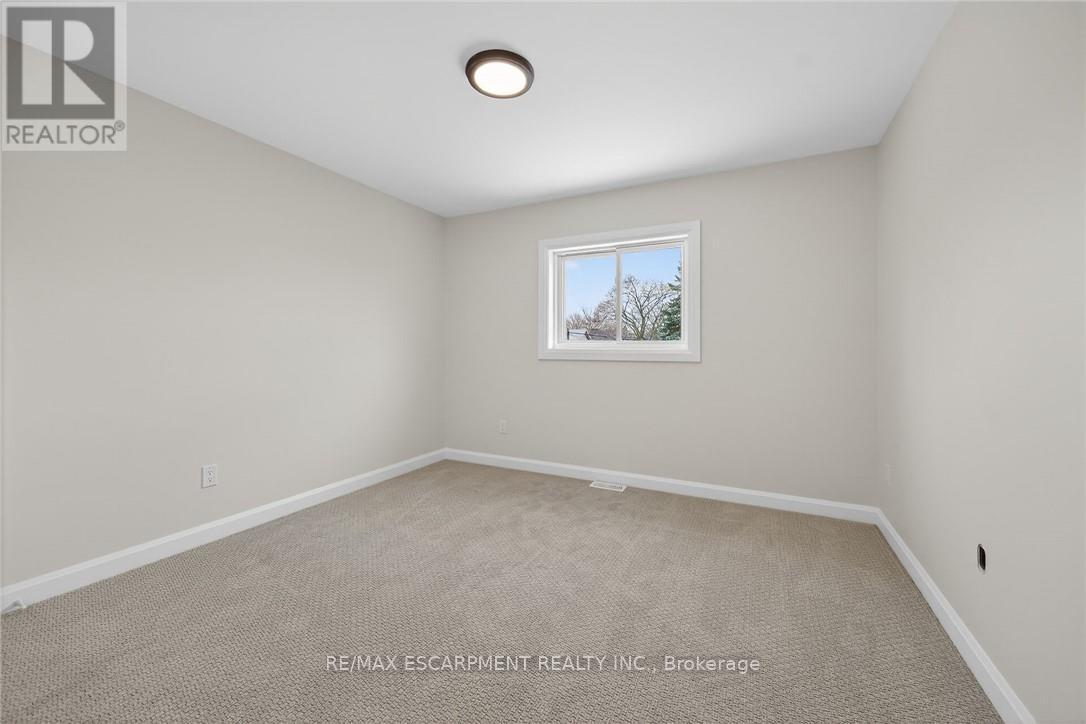 45 B Howard Street, Haldimand, ON - Indoor Photo Showing Other Room