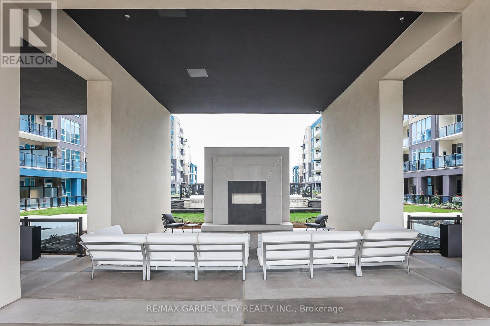 431 - 16 Concord Place, Grimsby, ON -