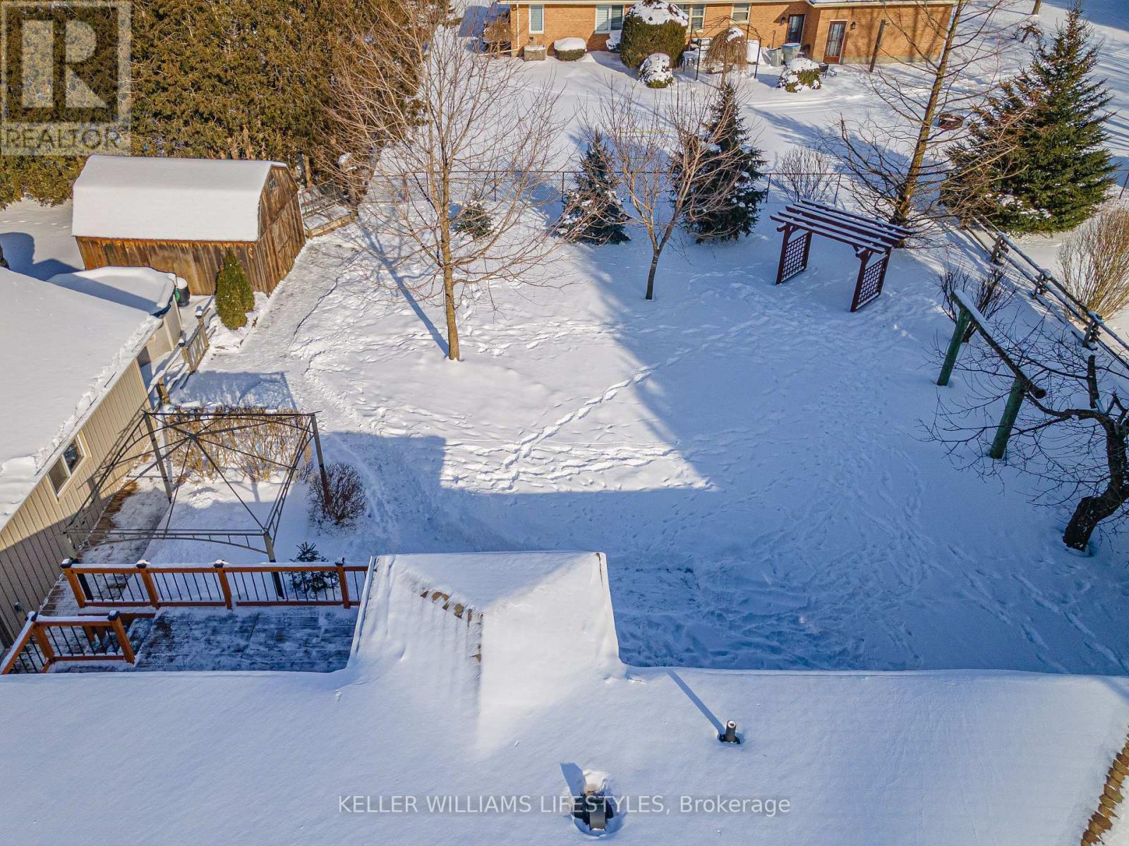 8 East Williams Street, North Middlesex (Nairn), ON - Outdoor