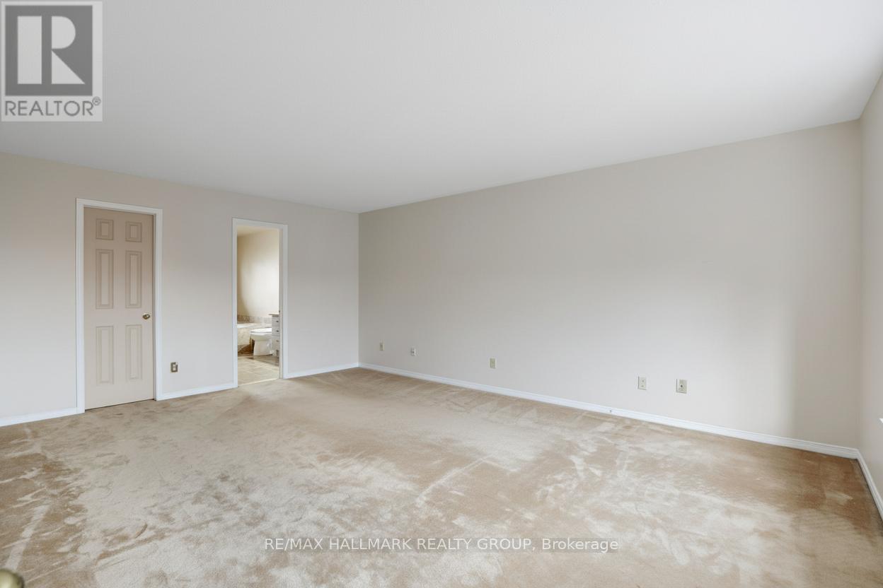 6 Robina Avenue, Ottawa, ON - Indoor Photo Showing Other Room
