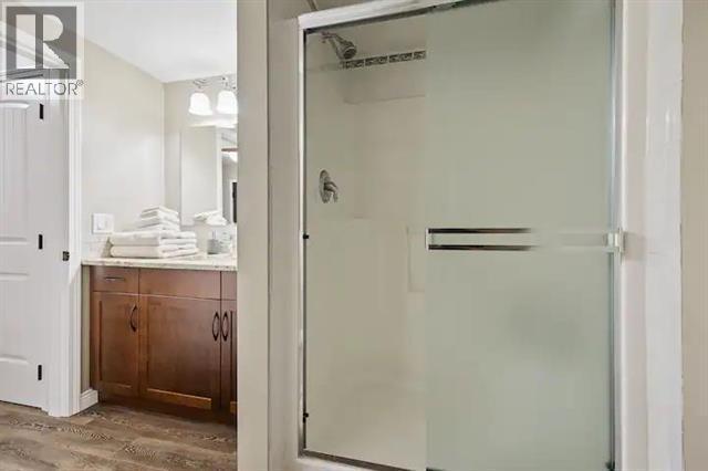 759 Mcclure Road, Kelowna, BC - Indoor Photo Showing Bathroom