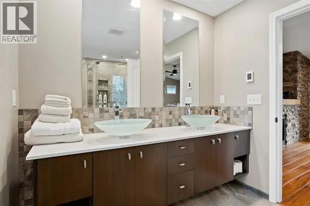 759 Mcclure Road, Kelowna, BC - Indoor Photo Showing Bathroom