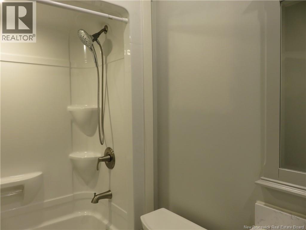110 Model Farm Road, Quispamsis, NB - Indoor Photo Showing Bathroom