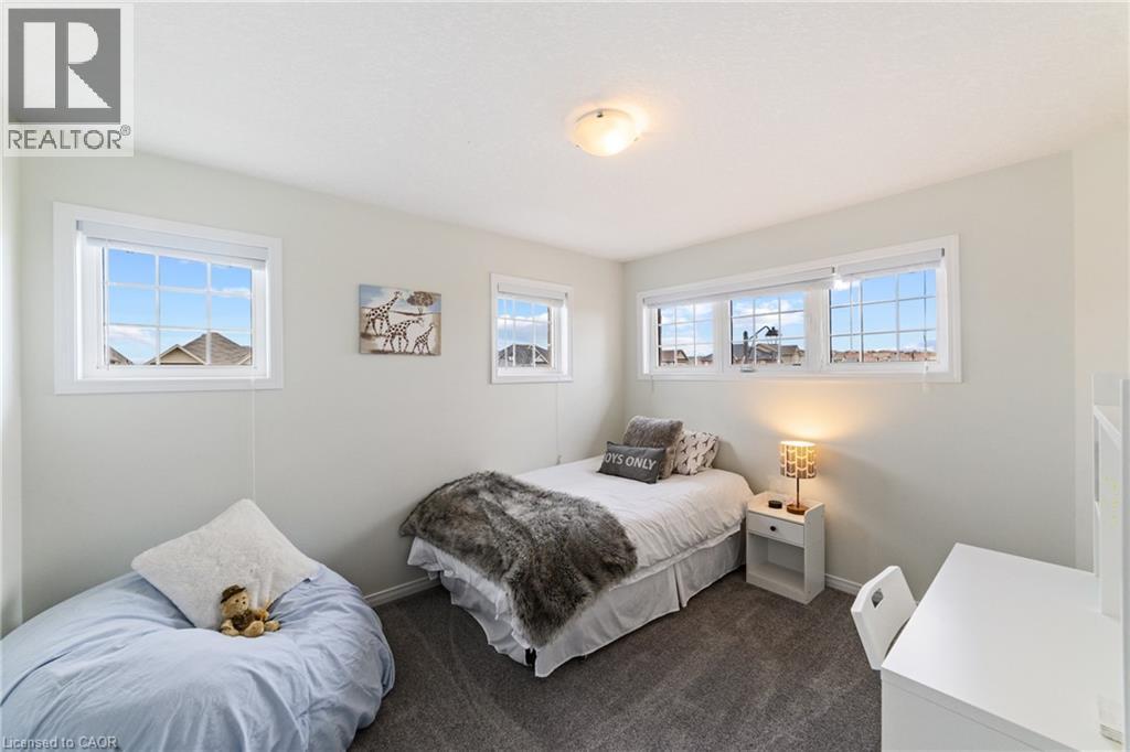 4 Tinlin Drive, Binbrook, ON - Indoor Photo Showing Bedroom