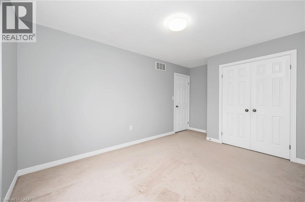 23 Bellflower Boulevard, Hamilton, ON - Indoor Photo Showing Other Room