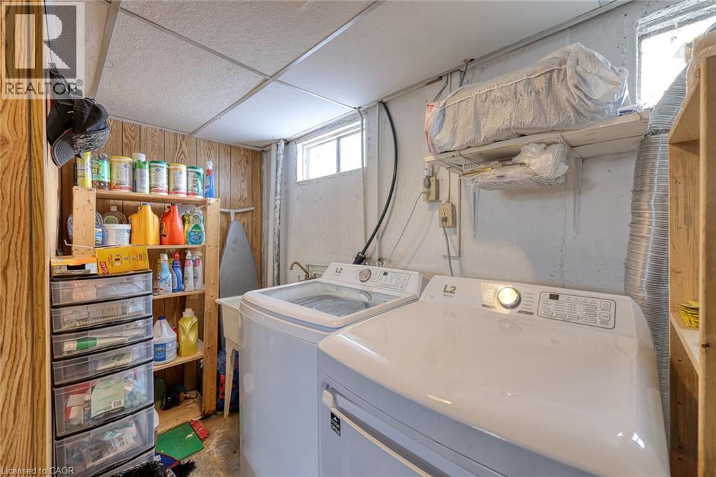249 Macdonald Drive, Woodstock, ON - Indoor Photo Showing Laundry Room