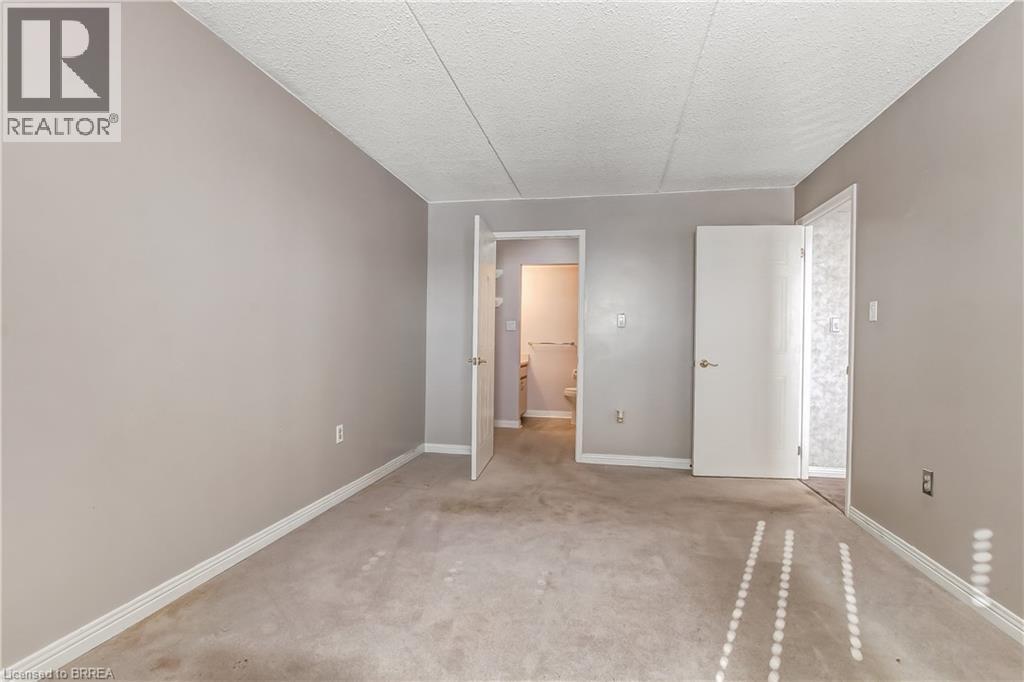 88 Tollgate Road Unit# 402, Brantford, ON - Indoor Photo Showing Other Room