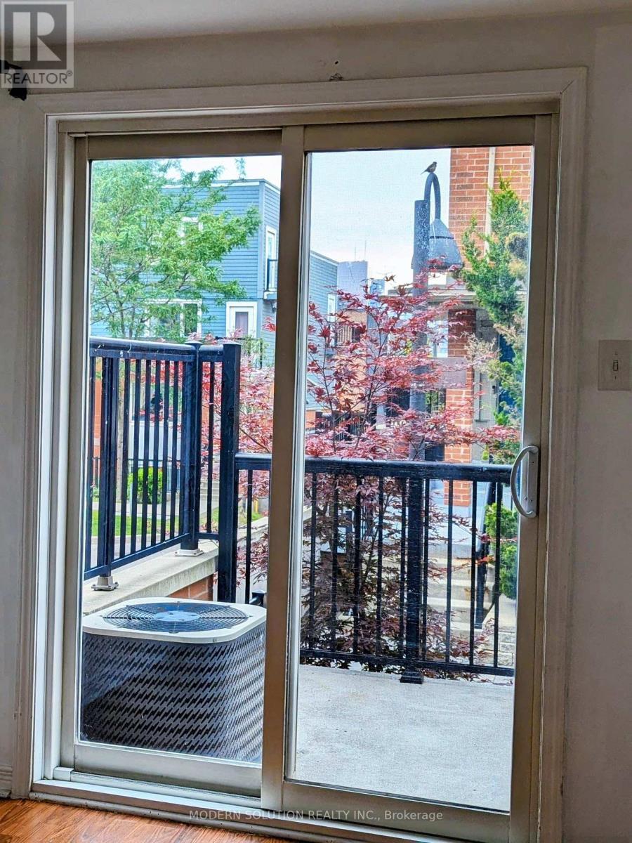 3 - 70 Munro Street, Toronto, ON - Indoor Photo Showing Other Room