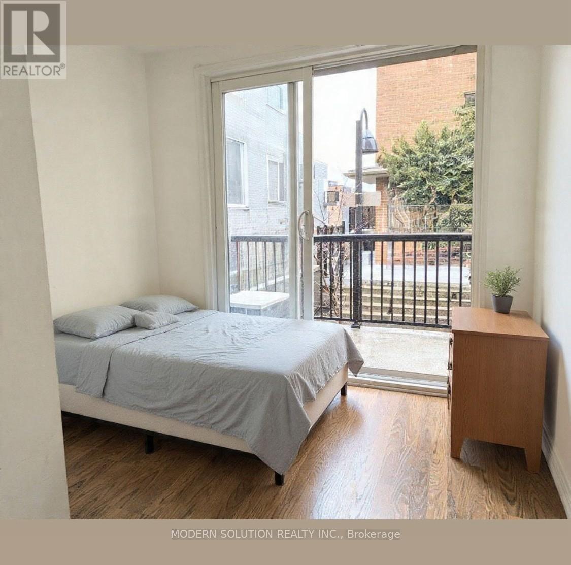 2ND BED - 3 - 70 Munro Street, Toronto, ON - Indoor Photo Showing Bedroom